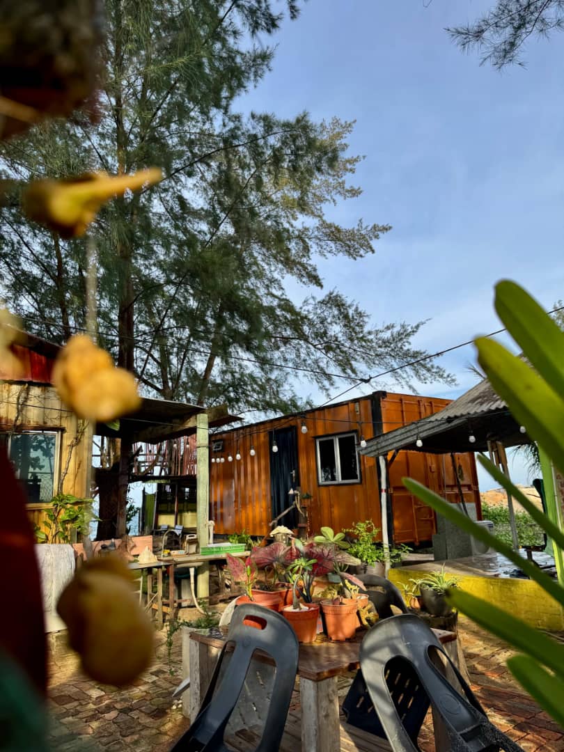 cover image Pokmat Beach Cabin